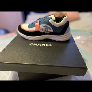 Chanel sneakers Brand new , made in Italy.